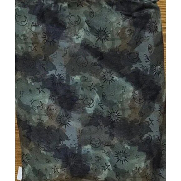 NWOT Johnny Was Calme Astrology Space CamoPrint Yoga Towel+ Bag 40x70 114959 - Picture 2 of 5